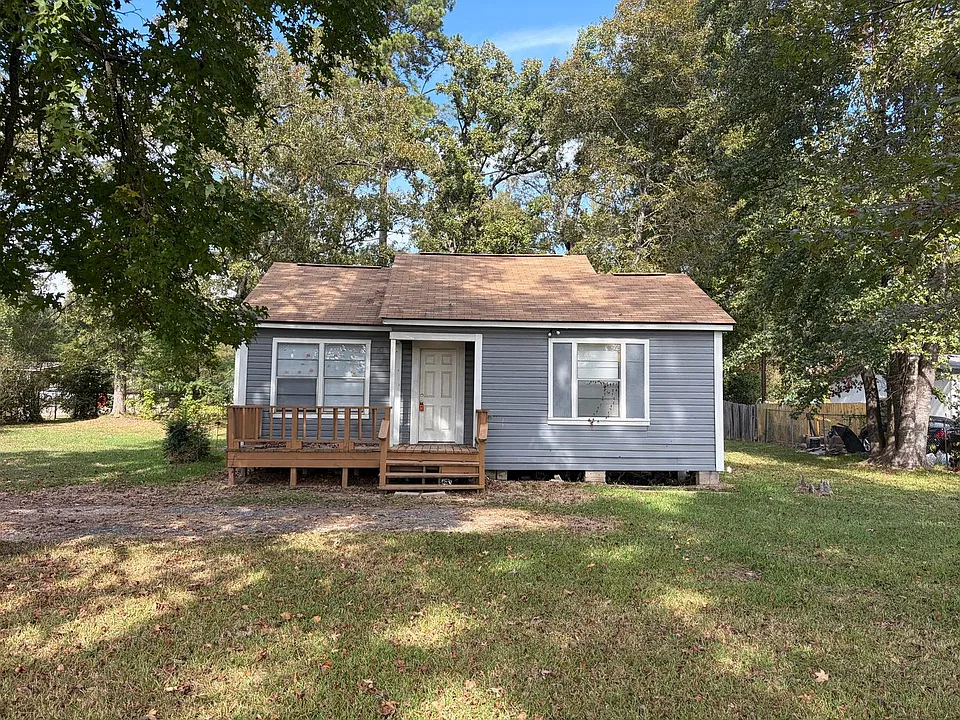 2240 Pin Oak Cir