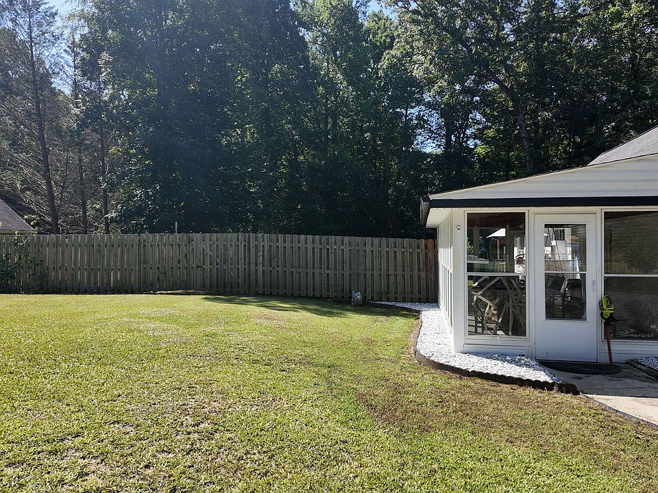2nd image of 465 Ram Dr