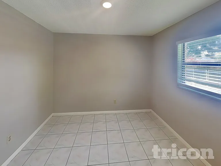 120 Waverly Dr — Photo 13