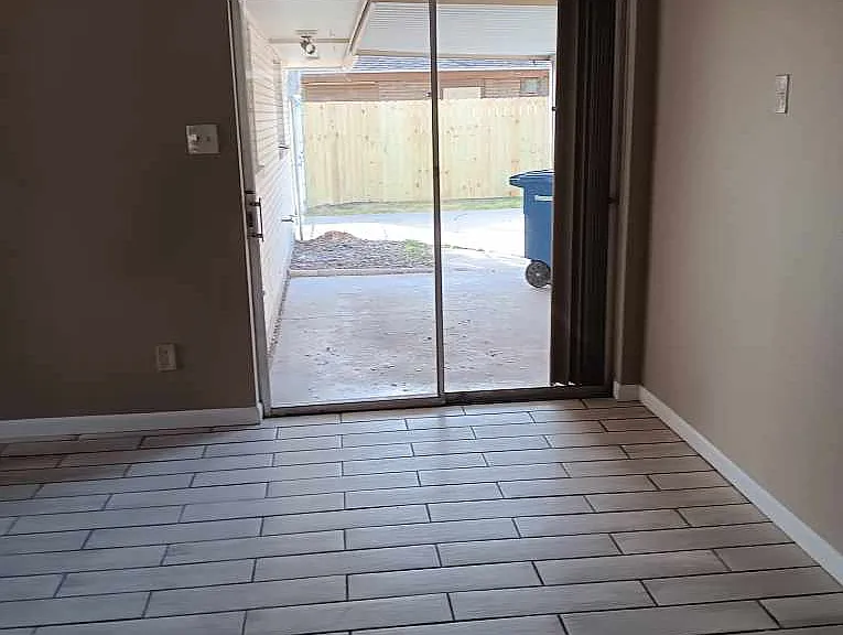 3909 Panama Dr — Photo 12