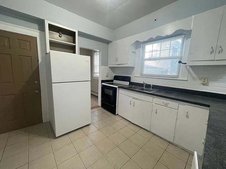 30 George St #1 — Photo 10