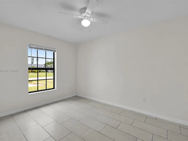 1413 Academy Blvd — Photo 5