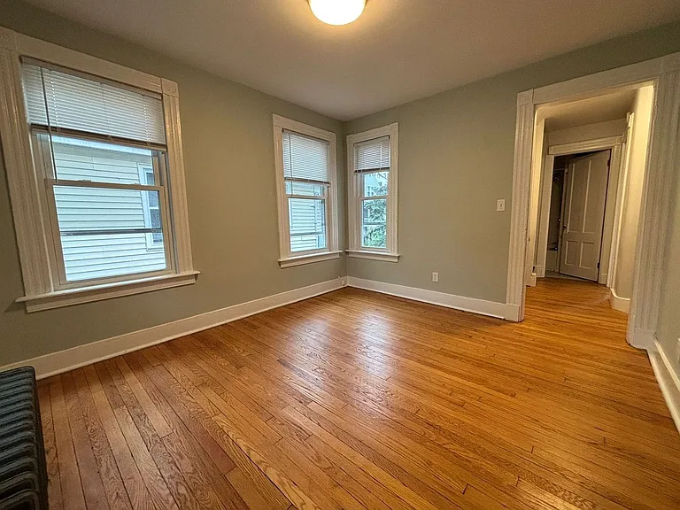 85 Avon St — Photo 2