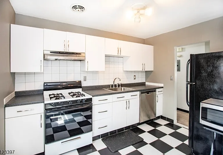 1130 Valley Rd #2B — Photo 3