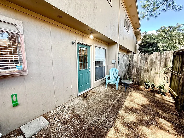 955 Ridgepoint Ct — Photo 20
