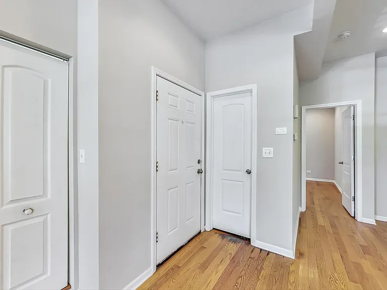 2839 W Cortez St #1 — Photo 3