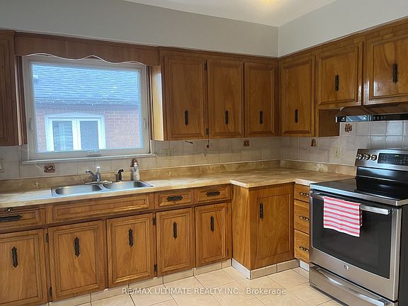 3rd image of 65 Exbury Rd