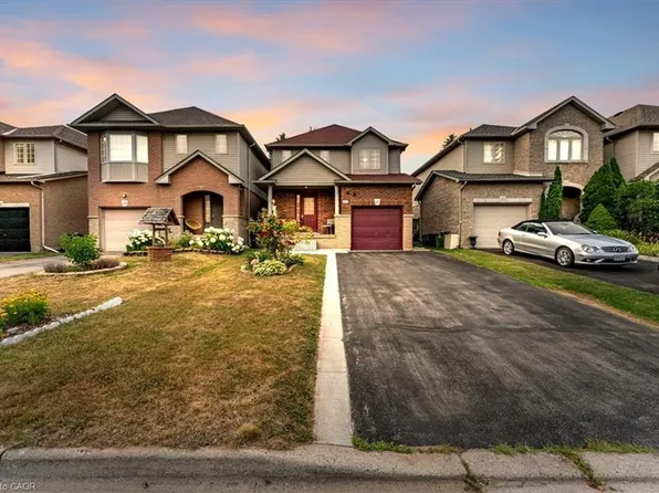 37 Kendrick Ct, Hamilton, ON L9G 5A4