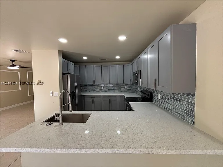 5450 NW 94th Ter — Photo 13