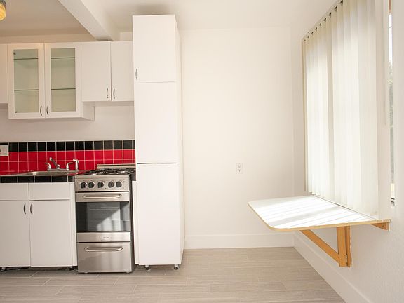 5th image of 590 S Calle Palo Fierro APT 6