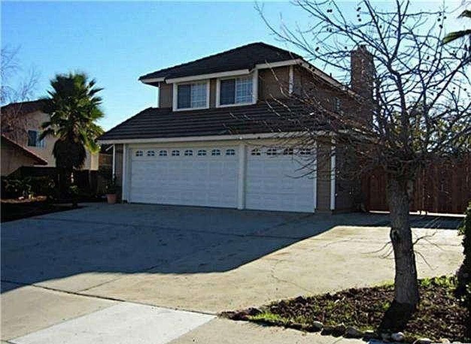 1st image of 22735 Climbing Rose Dr