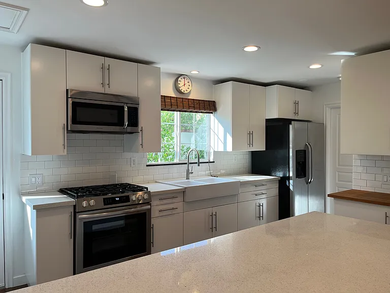 3751 Valleybrink Rd — Photo 7