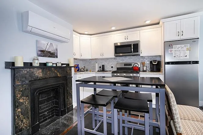 1 bed, 675 sqft, $2,100 — Photo 4