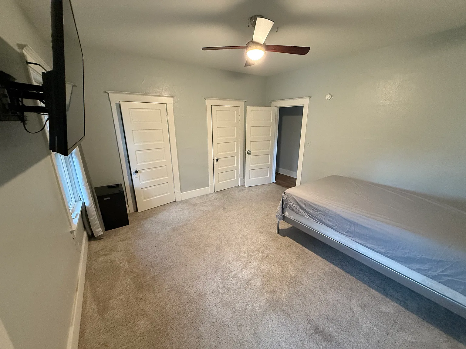 4059 Ridge St — Photo 3