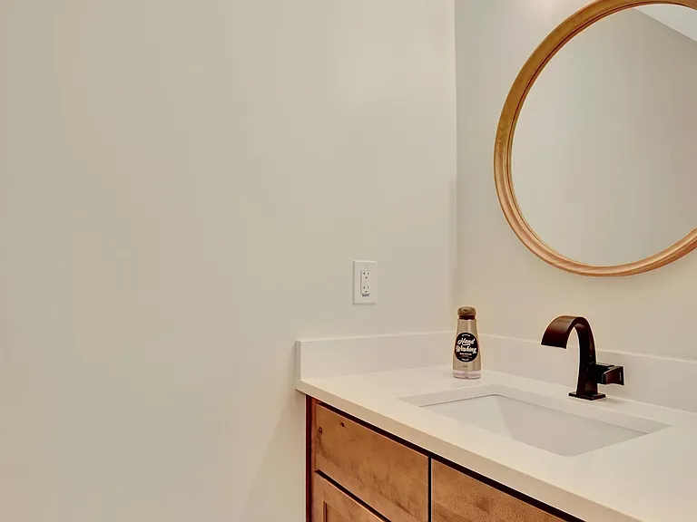 213 Oakmount Dr #FURNISHED — Photo 25