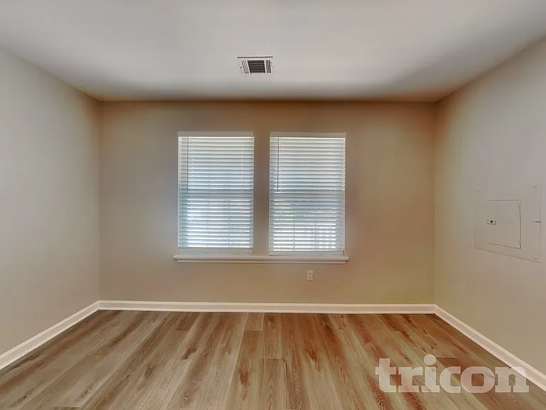 2378 Iron Horse Dr — Photo 6