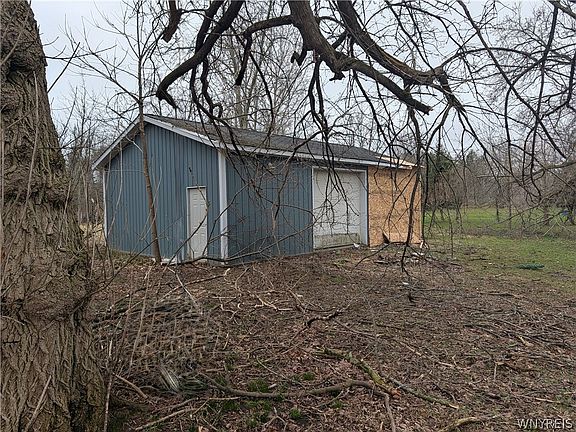 4th image of 1708 Quaker Rd