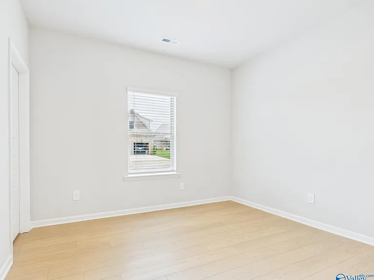 17993 Longleaf Dr — Photo 23