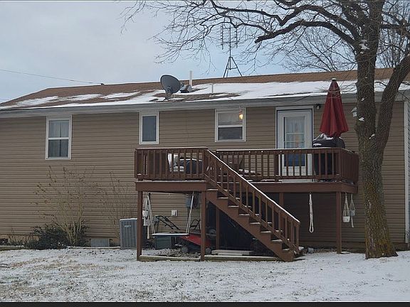 3rd image of 1105 Market St