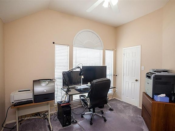 3rd image of 1701 Bennington Dr