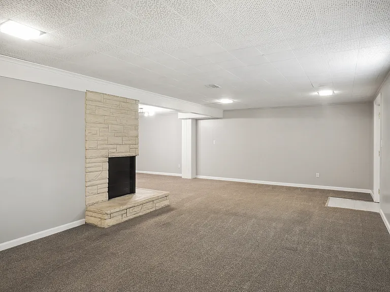 1218 Sunset Dr — Photo 35