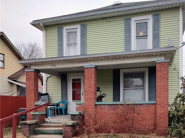 128 N 12th St, Coshocton, OH 43812