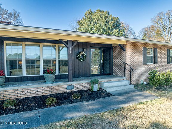 4th image of 1827 Southwood Dr