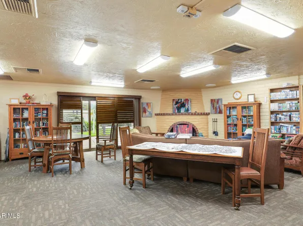 42020 Village 42, Camarillo, CA 93012