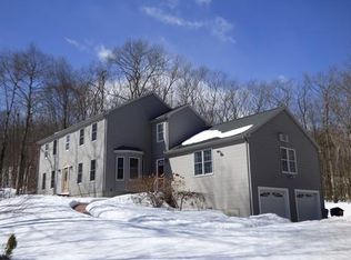 155 Oakridge Dr, Belchertown, MA 01007