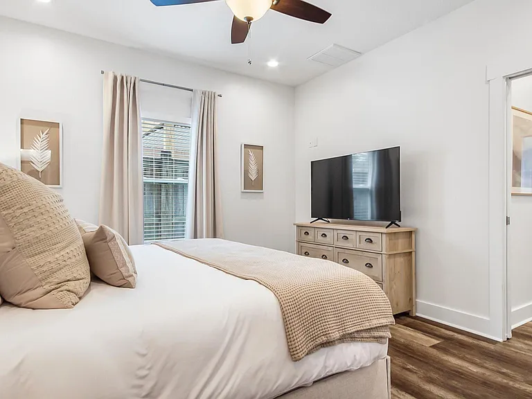 304 Casa Pl — Photo 15