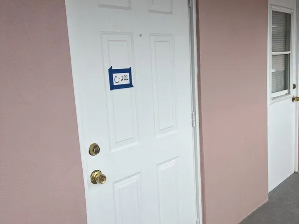 401 Monroe Ave APT C201, Cape Canaveral, FL 32920