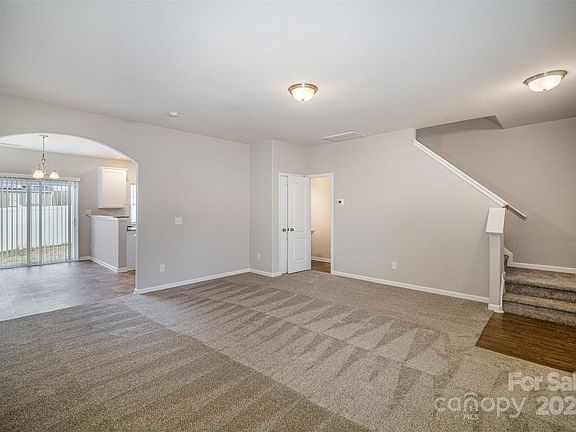 4th image of 8203 Gabon Ct