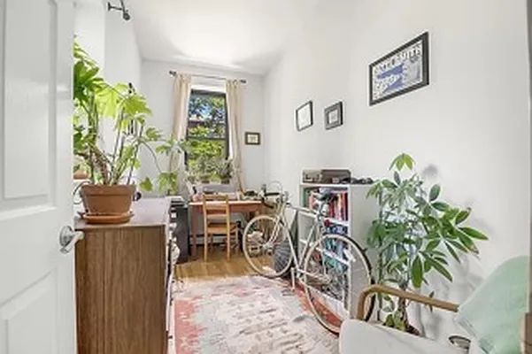 Rented by Compass | media 7