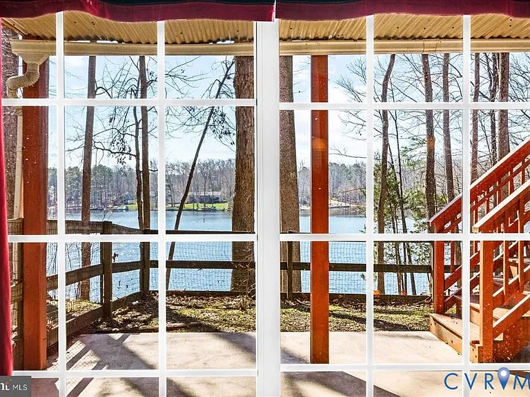 686 Lake Caroline Dr — Photo 56