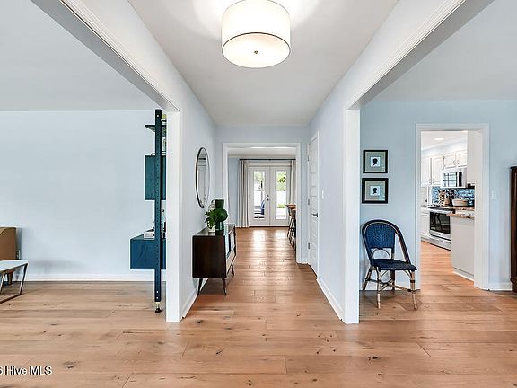4th image of 207 River Drive