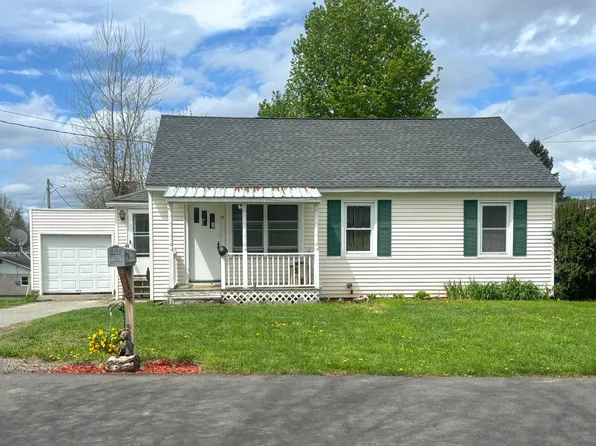 54 Kingsbury Avenue, Derby, VT 05830