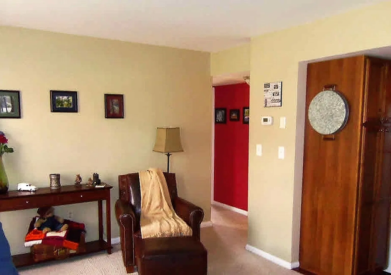 2 Bed Apartment Close to VT and Downtown Blacksburg — Photo 3