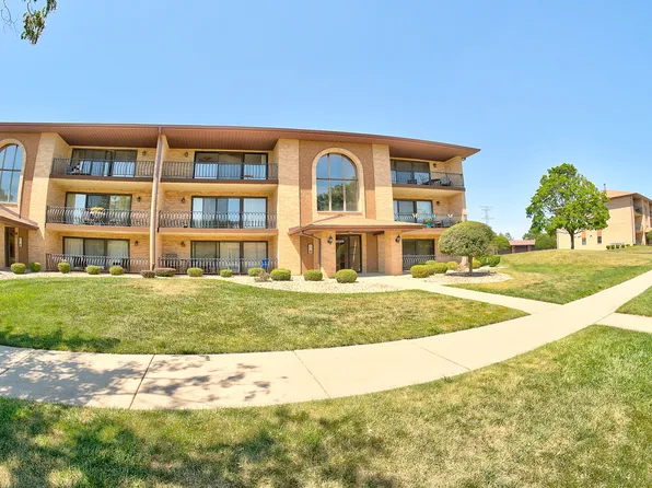 8300 160th Pl APT 3E, Tinley Park, IL 60477