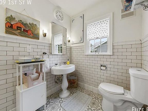 3rd image of 809 1st St W