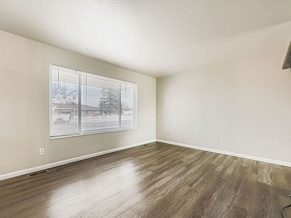 3rd image of 366 Berwick Ave