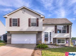 7902 Bauman Ave, Omaha, NE 68122