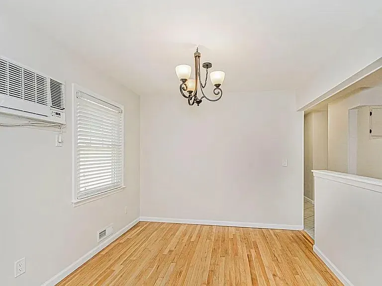 292 Chesterton Ave #1F — Photo 2