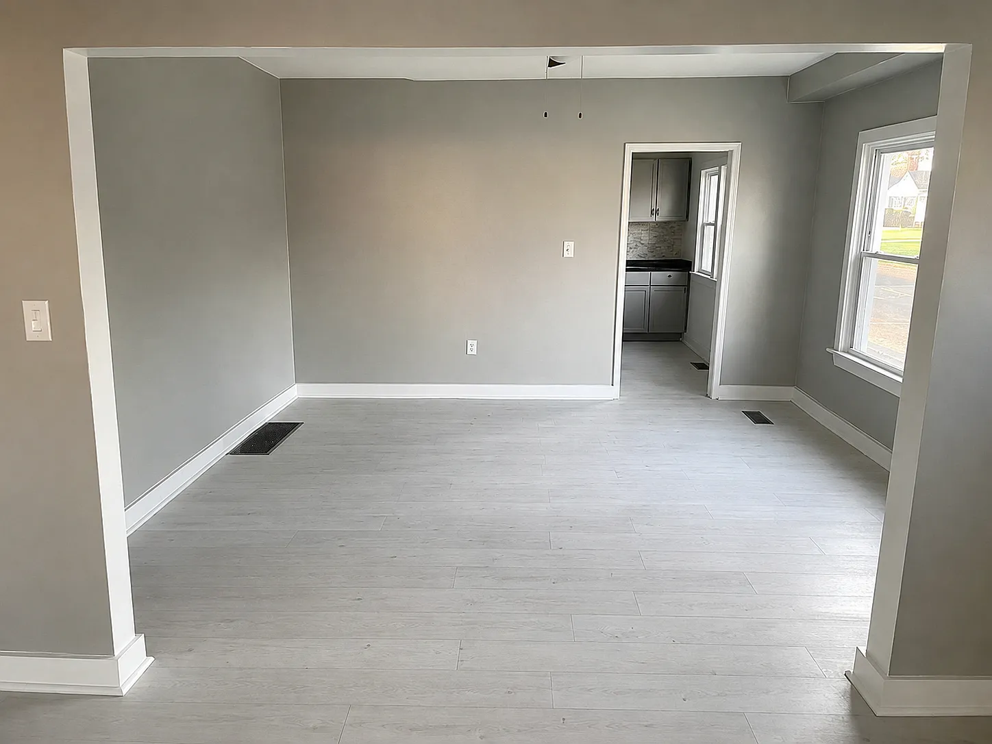2 bed, 1250 sqft, $1,000 — Photo 3
