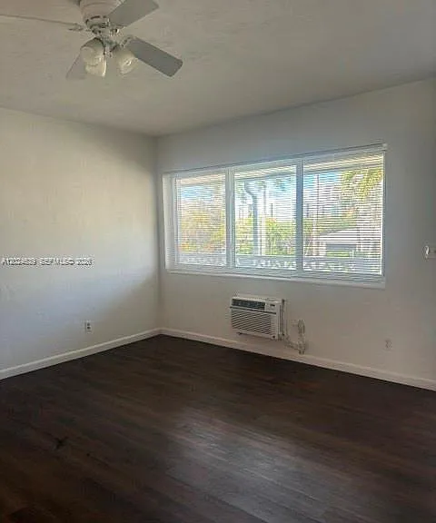 600 Layne Blvd #212 — Photo 11
