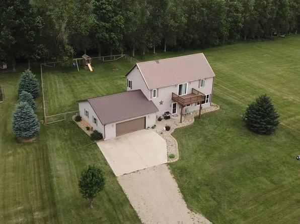 32 Lime Lake Dr, Avoca, MN 56114