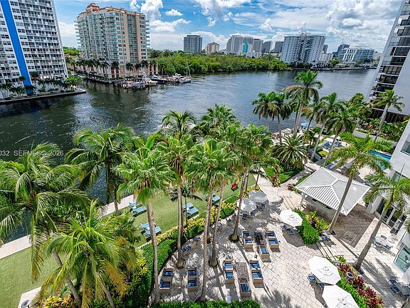 3rd image of 2670 E Sunrise Blvd #724