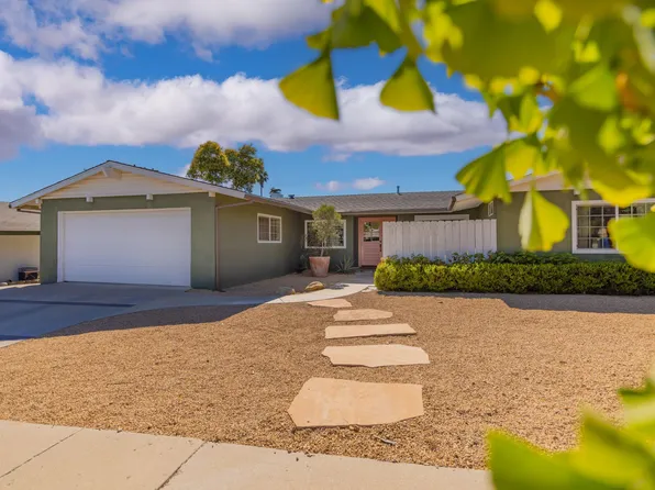 25 Maxine Ave, Oak View, CA 93022