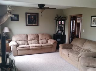 105 E Lewis St, Calmar, IA 52132