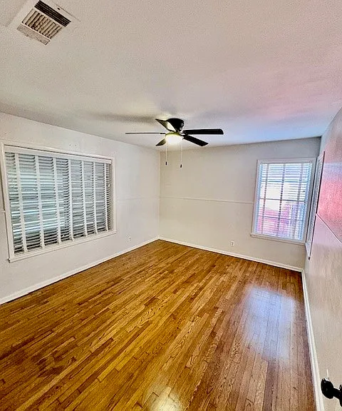 1045 Dolphin Pl — Photo 5