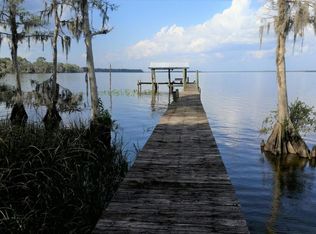 414 Clifton Rd, Crescent City, FL 32112